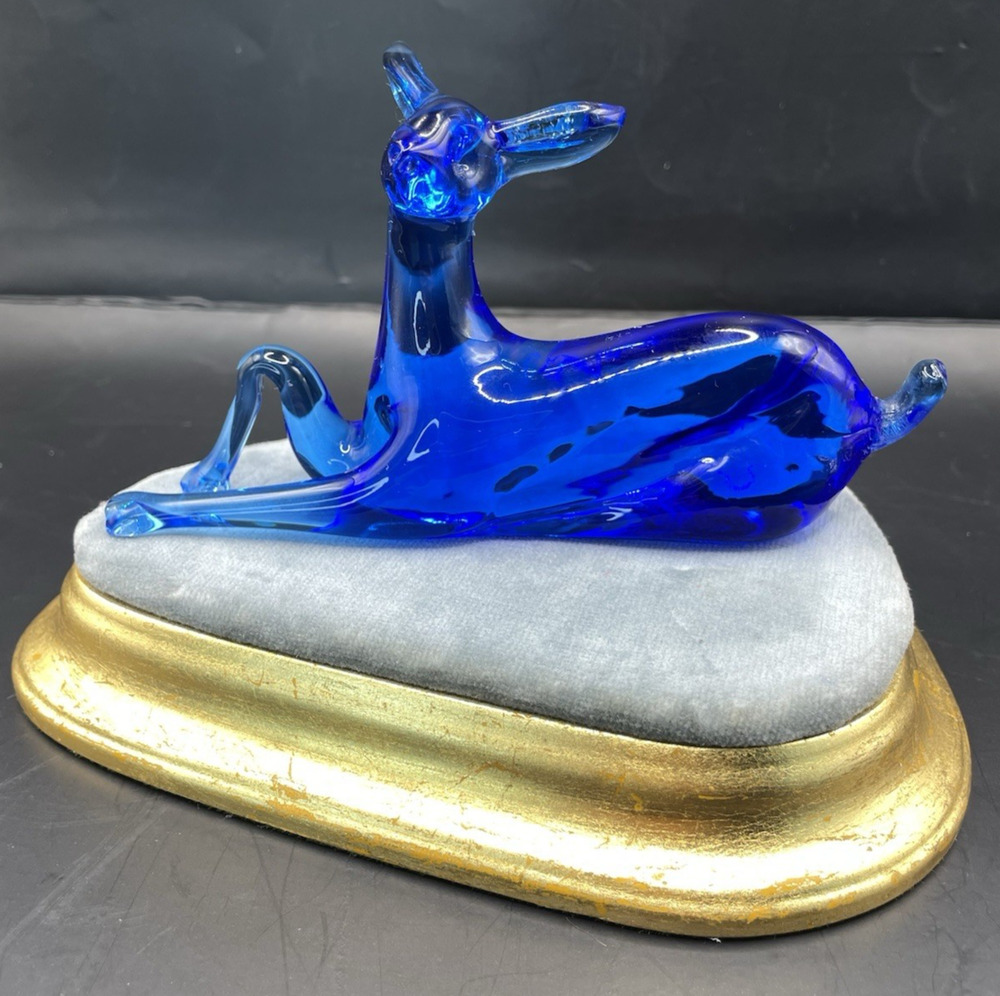 Vintage Cobalt Blue Pilgrim Art Glass Deer Hand Blown 1970s